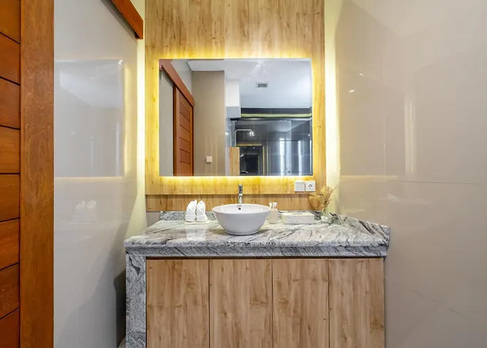 Villa Sundaze - Cozy In Canggu With Private Pool